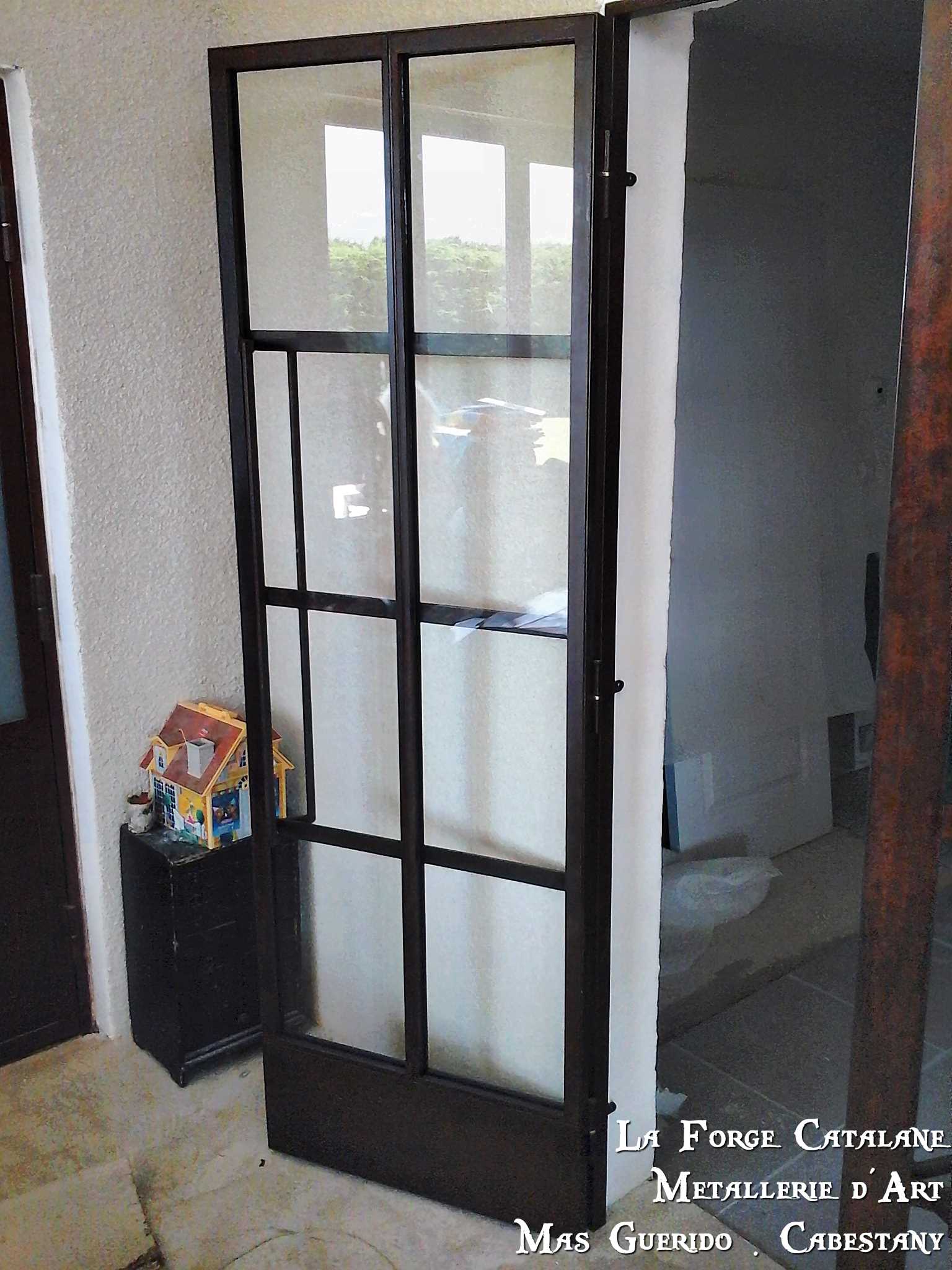 Porte 2 vantaux verriere ancien atelier petits carreaux baton marechal forge catalane 3.jpg